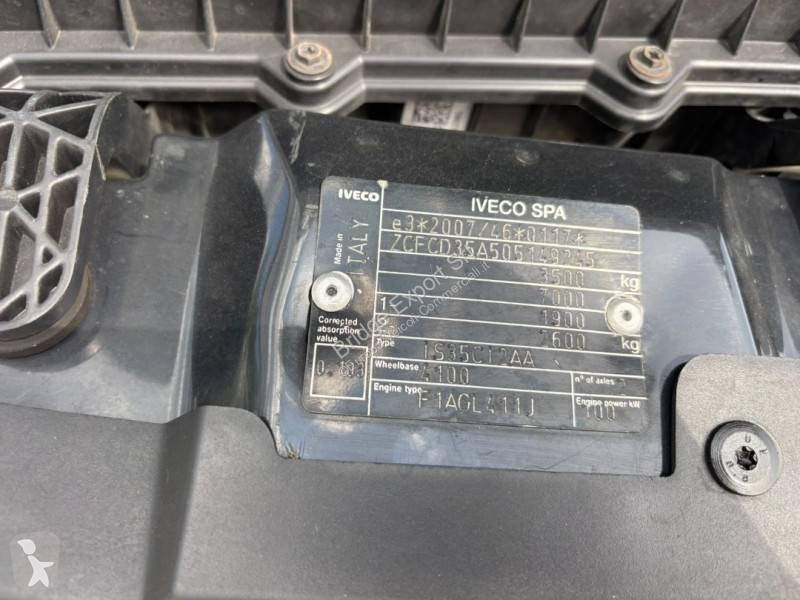 Veículo utilitário Iveco 35C14