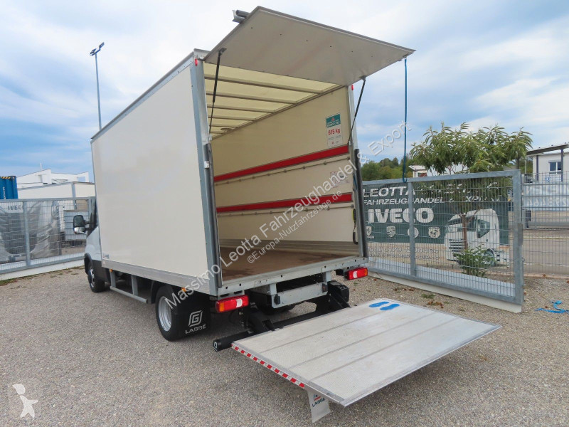 Užitkové vozidlo Iveco 35C16  3,0  Möbelkoffer...