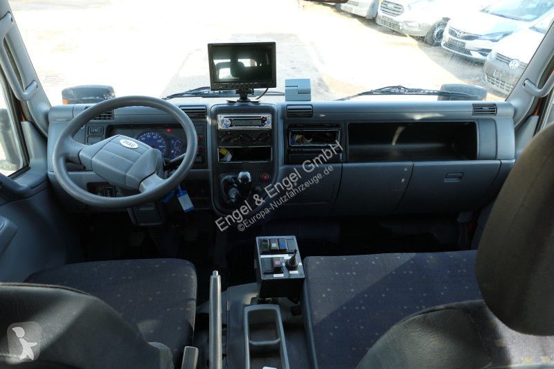Véhicule utilitaire Mitsubishi Pfau Rexter A...
