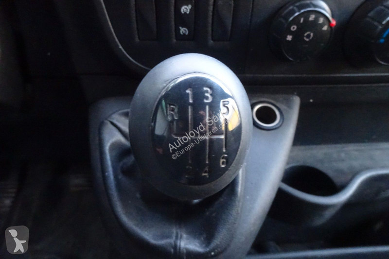 Véhicule utilitaire Renault MASTER 2,3 DCI 125
