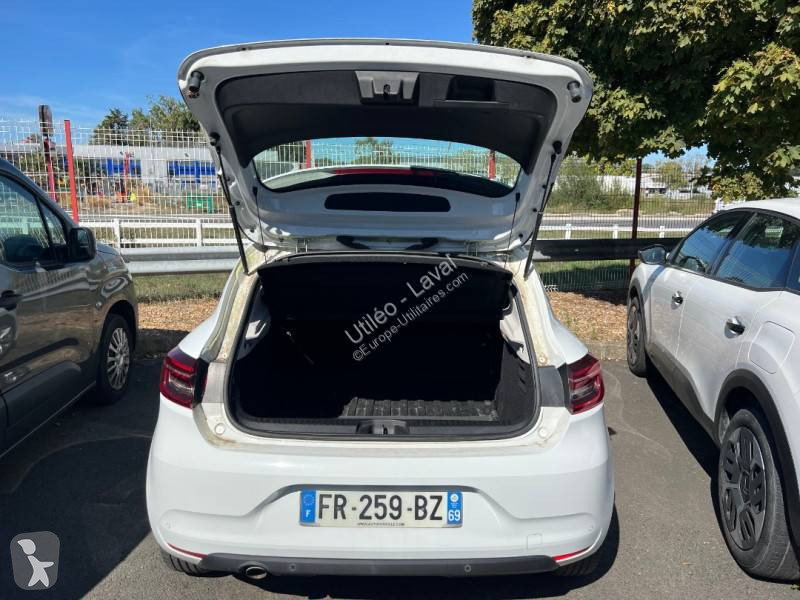 Véhicule utilitaire Renault DCI 85
