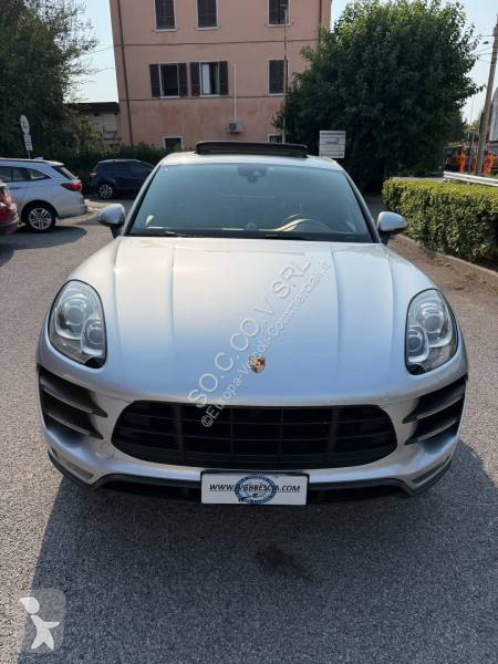 Véhicule utilitaire Porsche