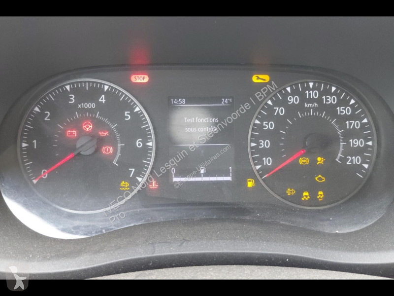 Véhicule utilitaire Renault Fg F3300 L2H2 2.3...