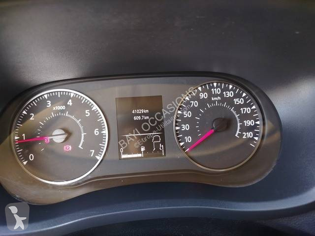 Véhicule utilitaire Renault L3H2 DCI 135