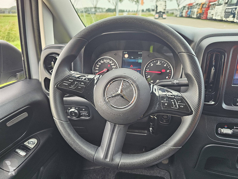 Véhicule utilitaire Mercedes 116 L3 XL Mbux...