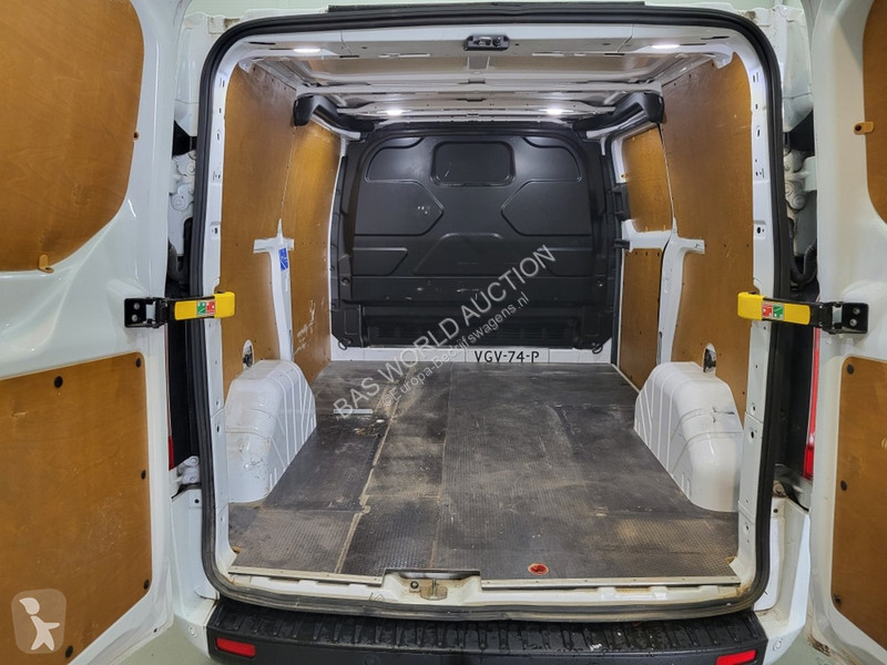 Véhicule utilitaire Ford 300 2.0 TDCI L1H1...