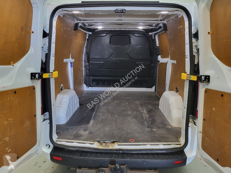 Véhicule utilitaire Ford 300 2.0 TDCI L1H1...