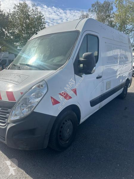 Véhicule utilitaire Renault 2.3 BLUE DCI