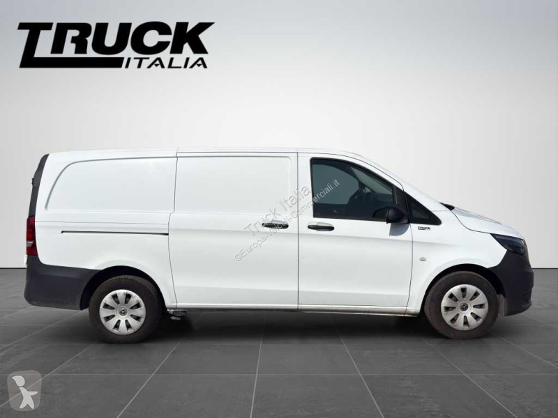Veicolo commerciale Mercedes III 110 - 110 cdi...