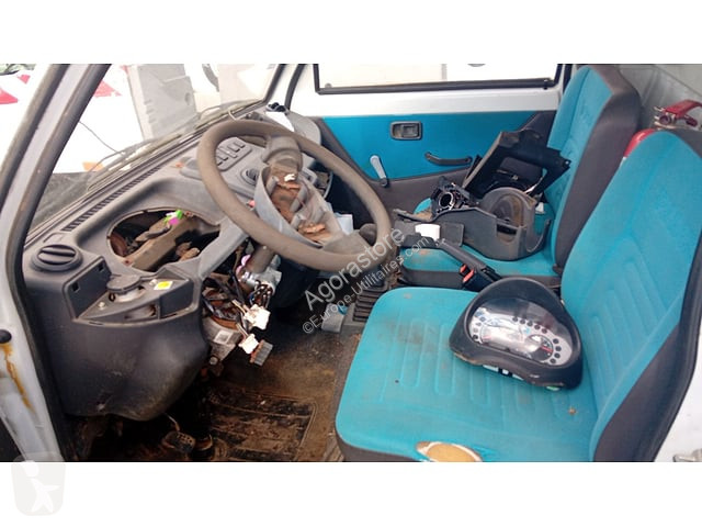 Коммерческий автомобиль Piaggio PORTER