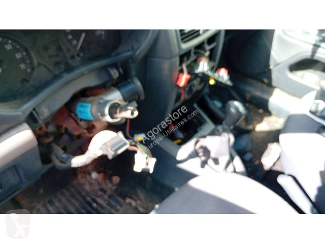 Коммерческий автомобиль Renault CLIO