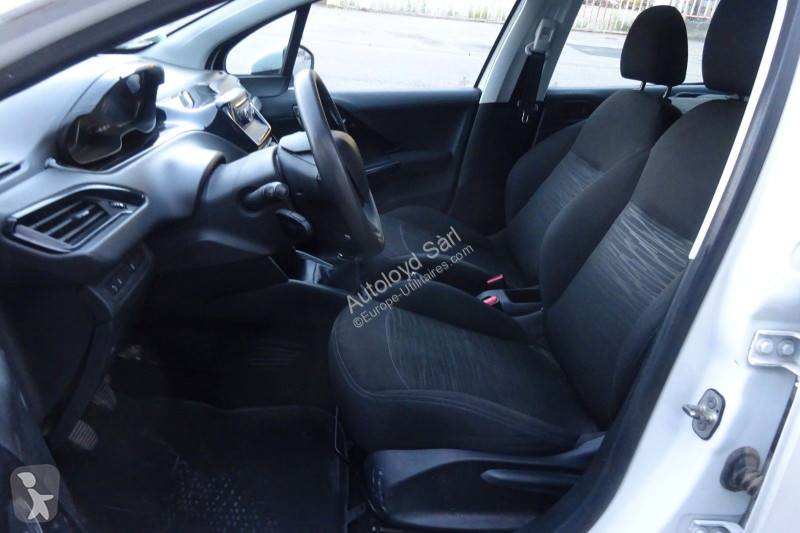 Коммерческий автомобиль Peugeot STE 1,6 HDI 99