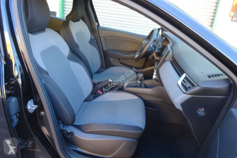 Коммерческий автомобиль Renault CLIO E-TECH 1,6...