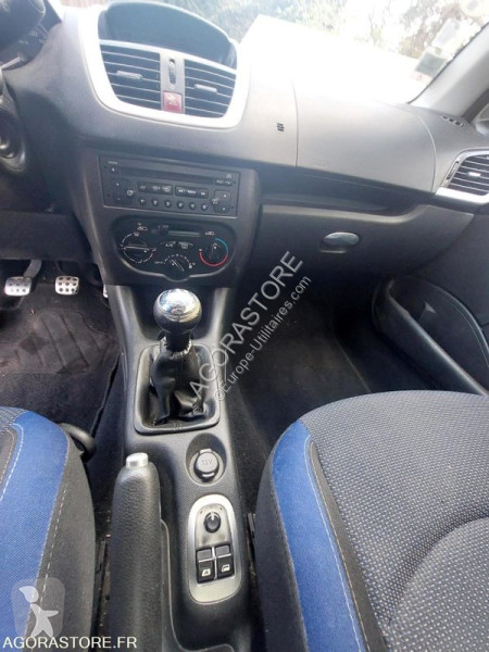 Samochód dostawczy Peugeot 206