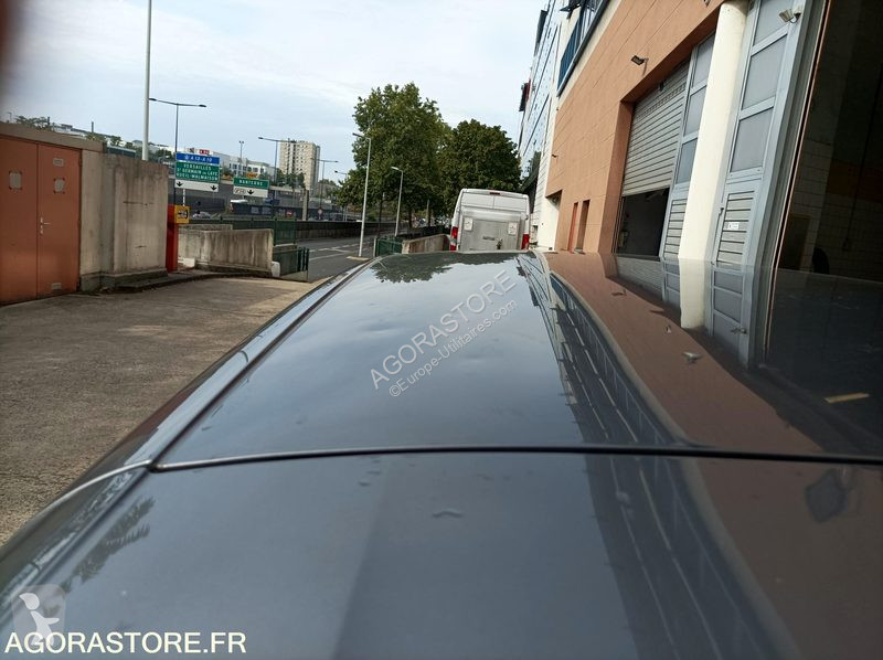 Samochód dostawczy Renault MEGANE