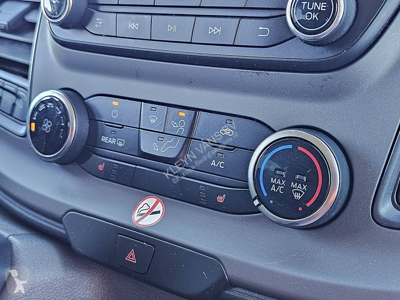 Autoutilitară Ford 2.0 L2H1 Dubbele Cabine