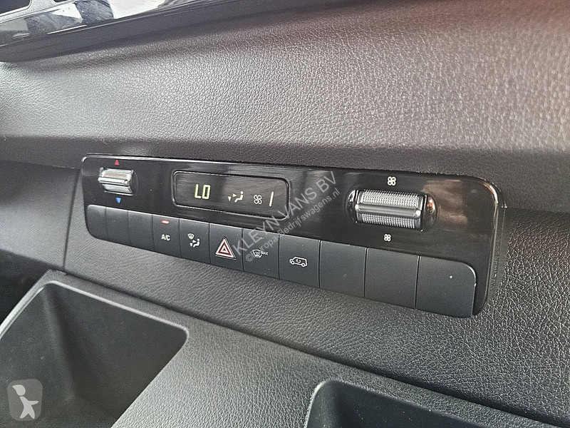 Autoutilitară Mercedes 317 L2H2 LED 3.5t-Trekh