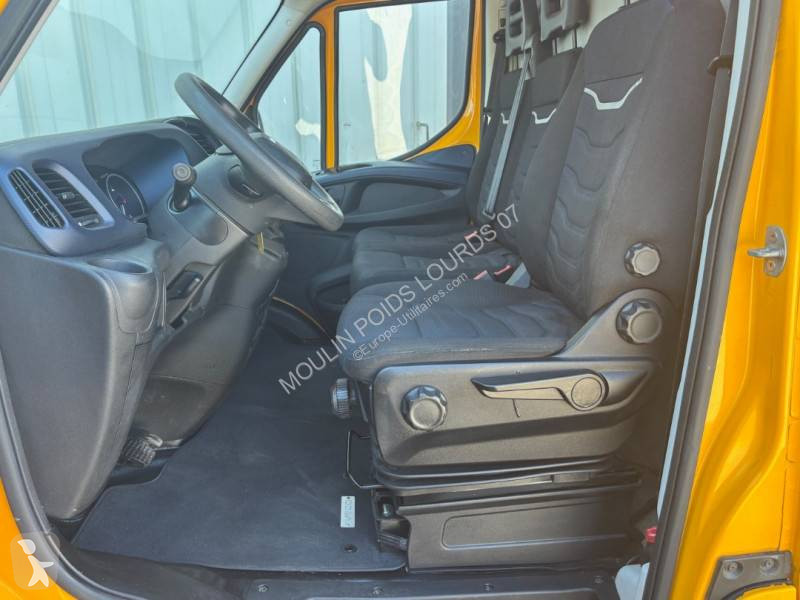 Furgoneta Iveco 35S16