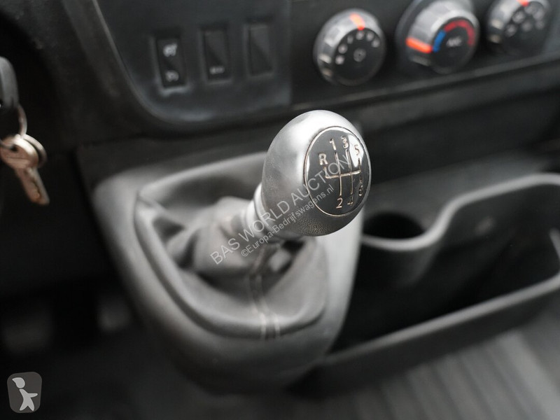 Autoutilitară Renault 130PK