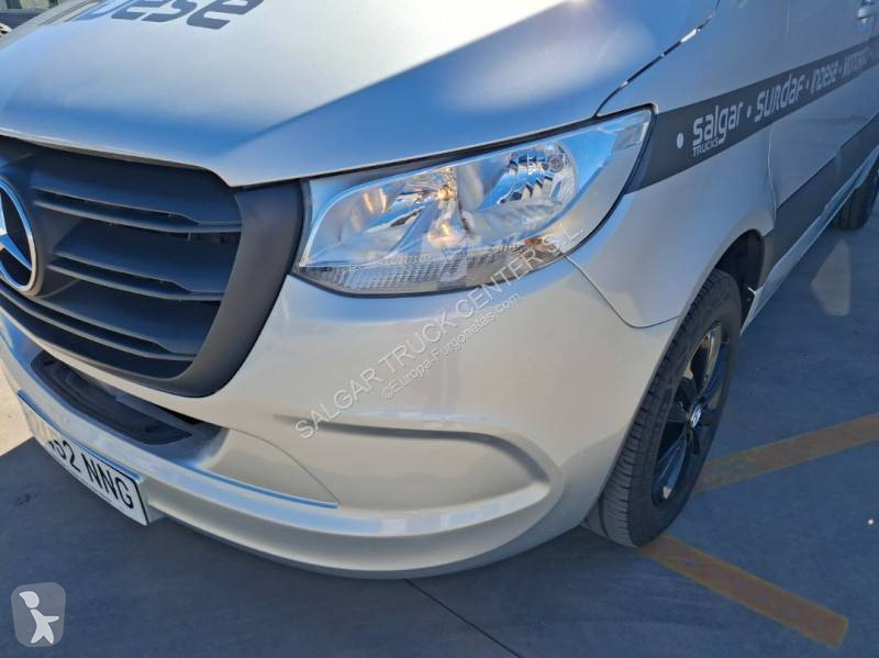 Veículo utilitário Mercedes 214 CDI