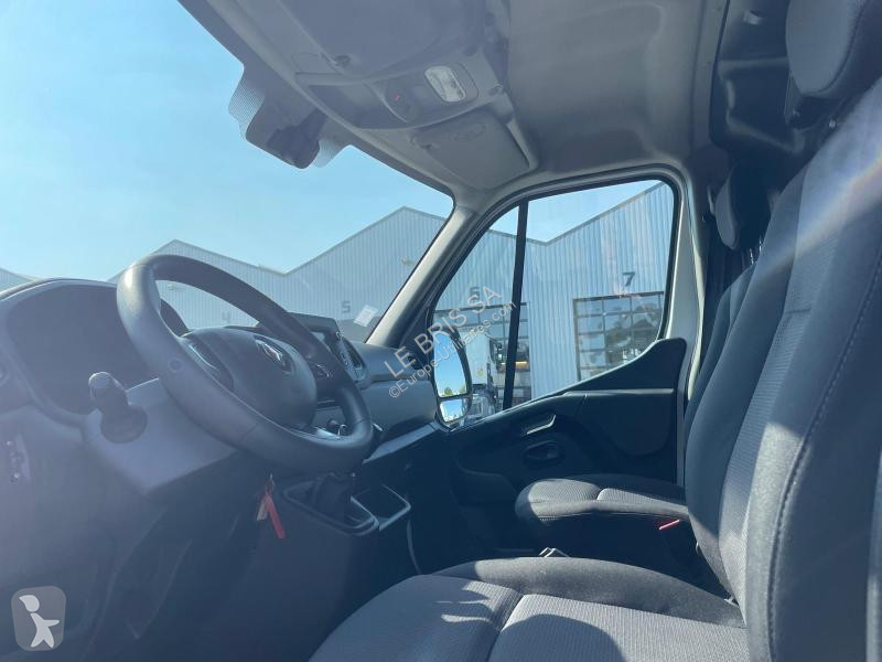 عربة نفعية Renault  MASTER