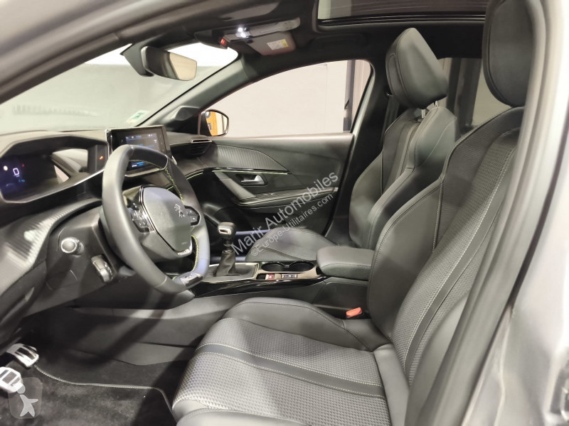 Véhicule utilitaire Peugeot 208