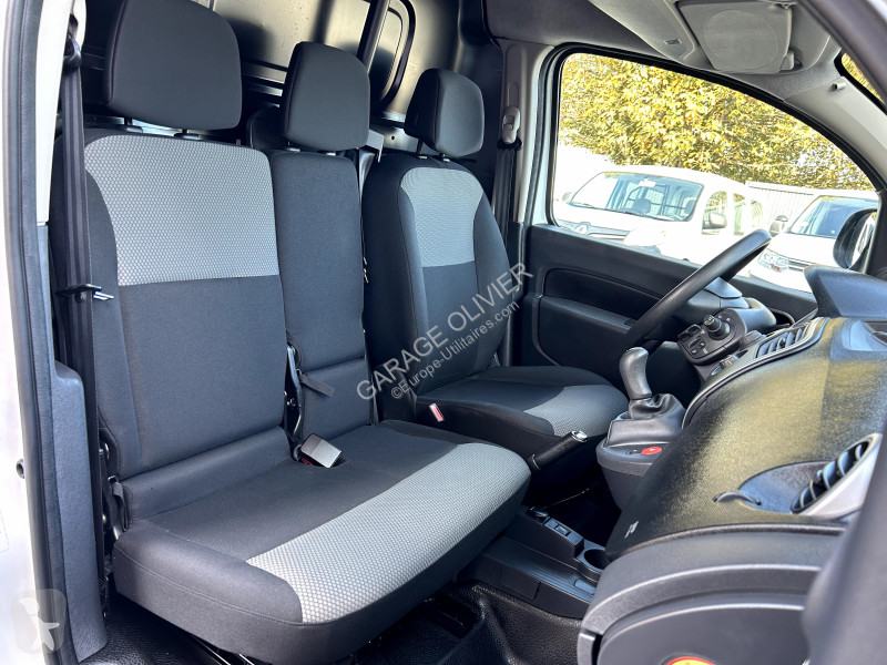 Лекотоварен автомобил Renault 1.5 dci Grand...