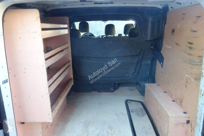 Véhicule utilitaire Renault TRAFIC 1.6 DCI 120...