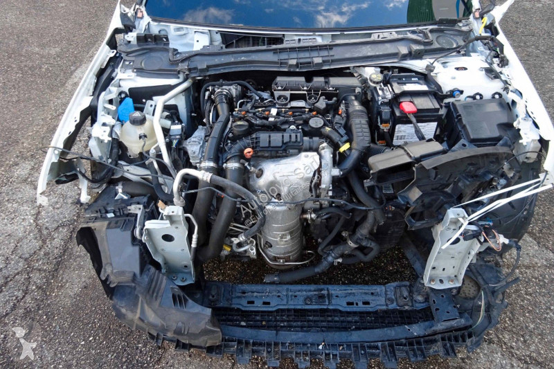 Veicolo commerciale Peugeot 1,5 HDI 130 BVA