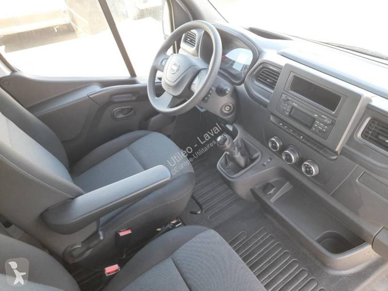 Véhicule utilitaire Nissan RJ L4H1 2.3 DCI...