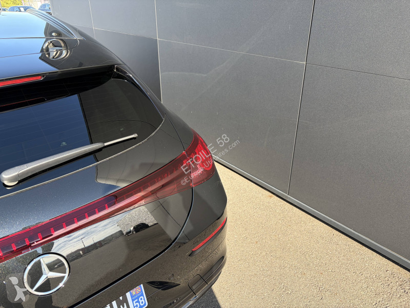 Véhicule utilitaire Mercedes CLA Shooting Brake...