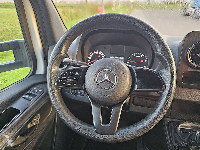 Véhicule utilitaire Mercedes 516 Bakwagen...