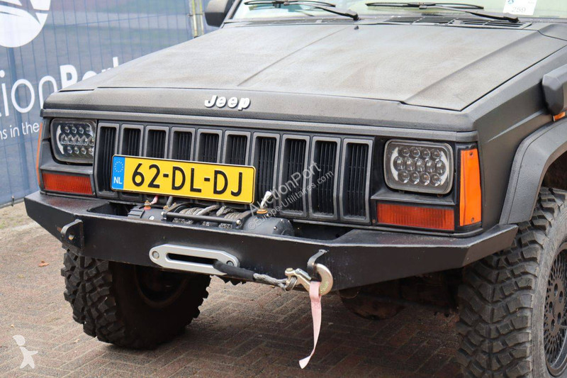 Véhicule utilitaire Jeep Limited