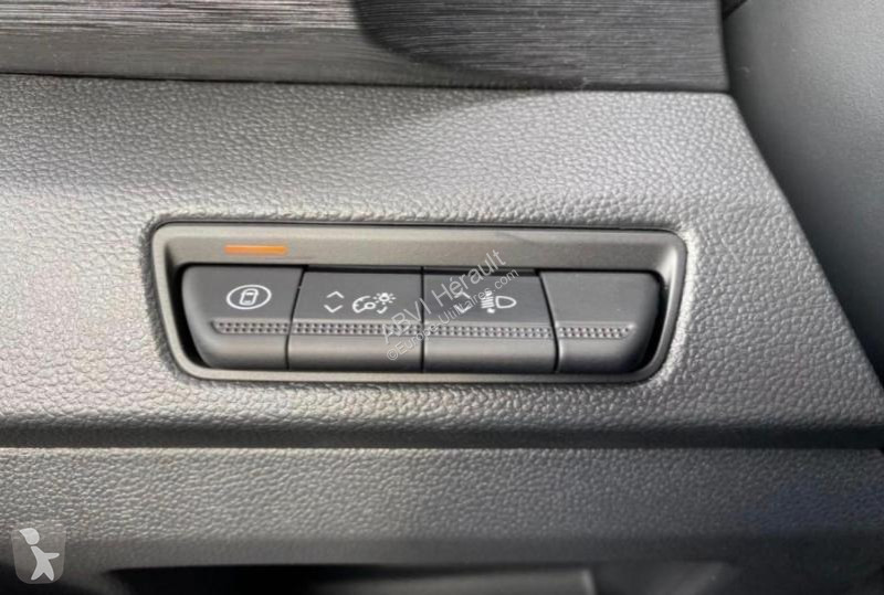 Véhicule utilitaire Renault L2H1 3T BLUE DCI...