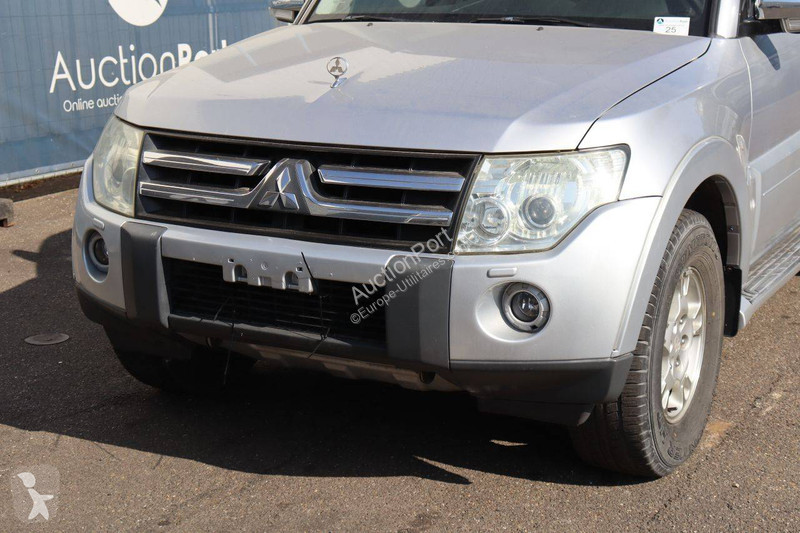 Véhicule utilitaire Mitsubishi