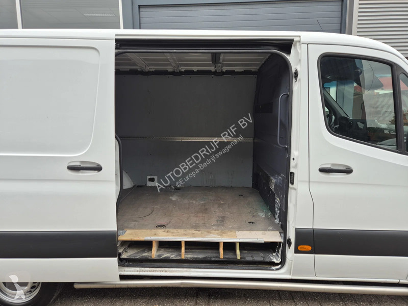 Véhicule utilitaire Mercedes 316 CDI/ L2H1/Aut/...