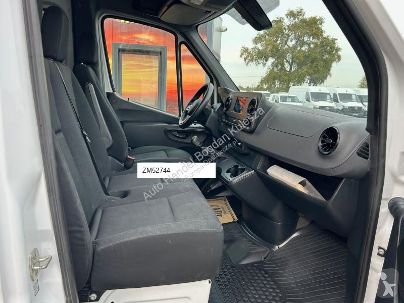 Véhicule utilitaire Mercedes 317
