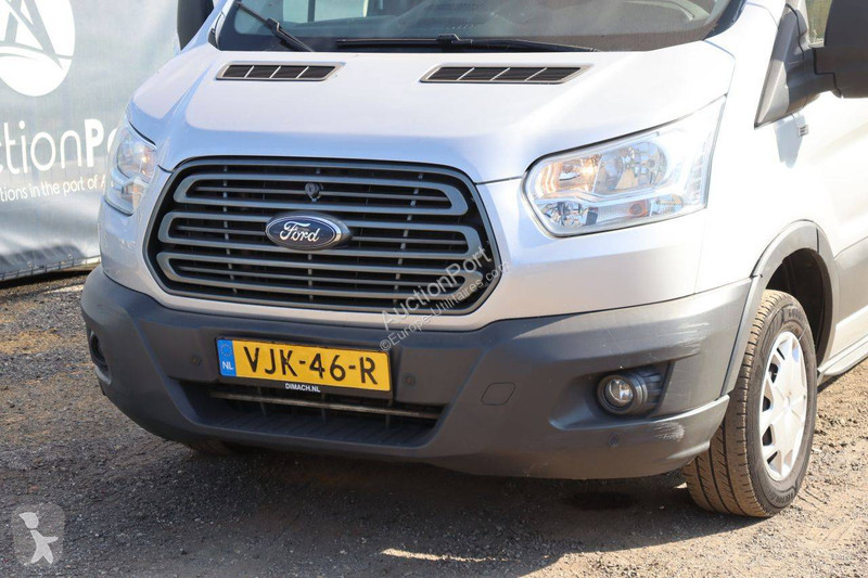 Véhicule utilitaire Ford