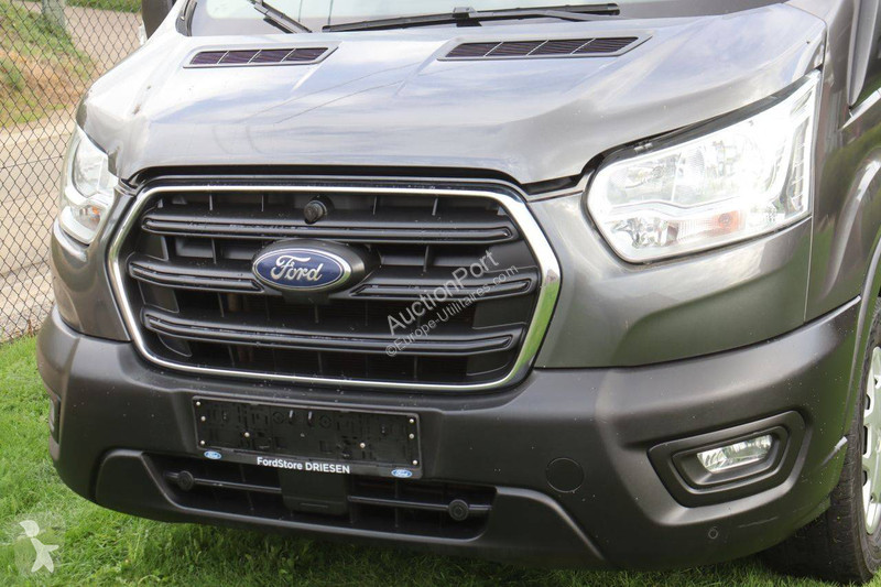Véhicule utilitaire Ford