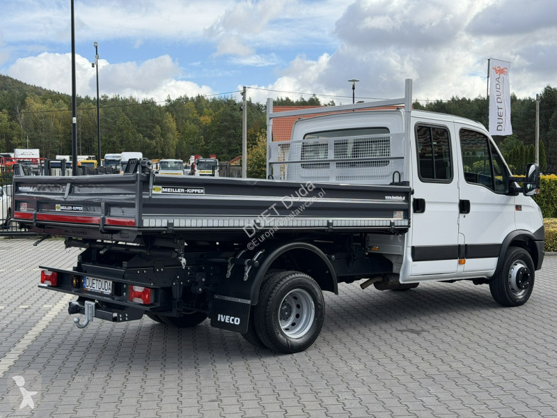 Véhicule utilitaire Iveco 70C18 V H