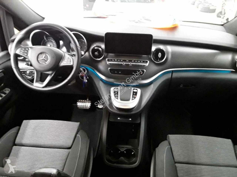 Véhicule utilitaire Mercedes V  d 4MATIC...