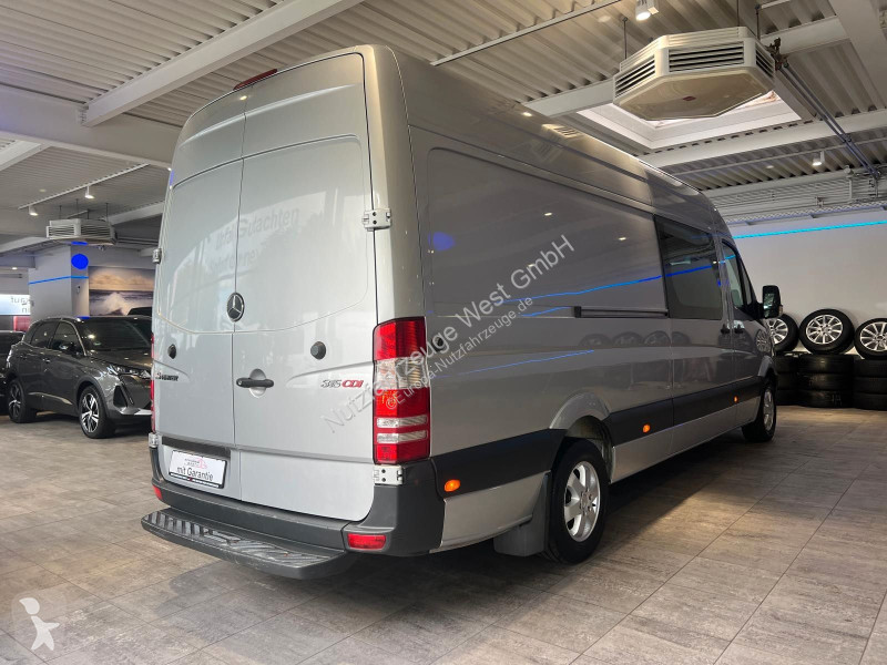 Véhicule utilitaire Mercedes 315 CDI...