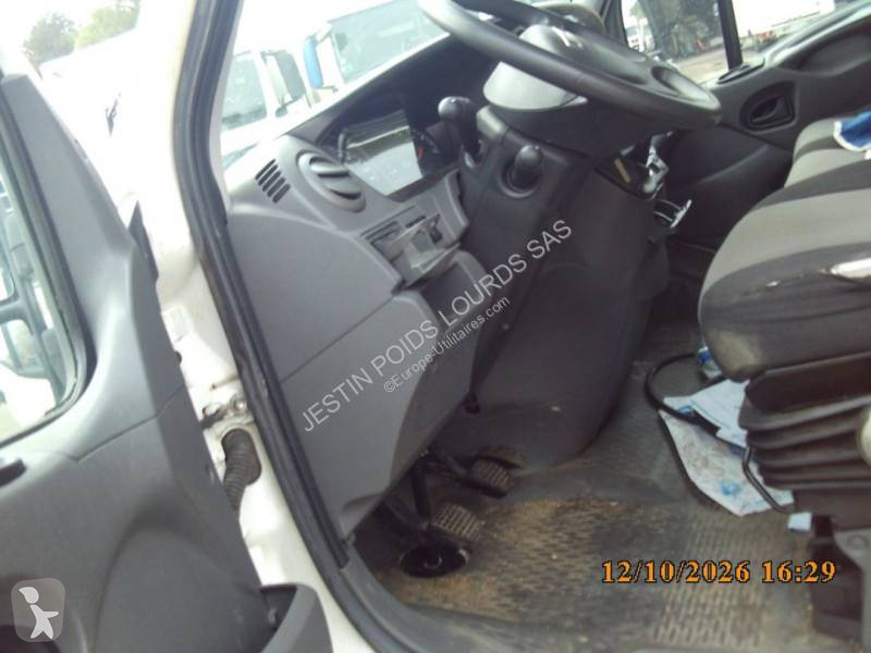 Véhicule utilitaire Iveco 35C15