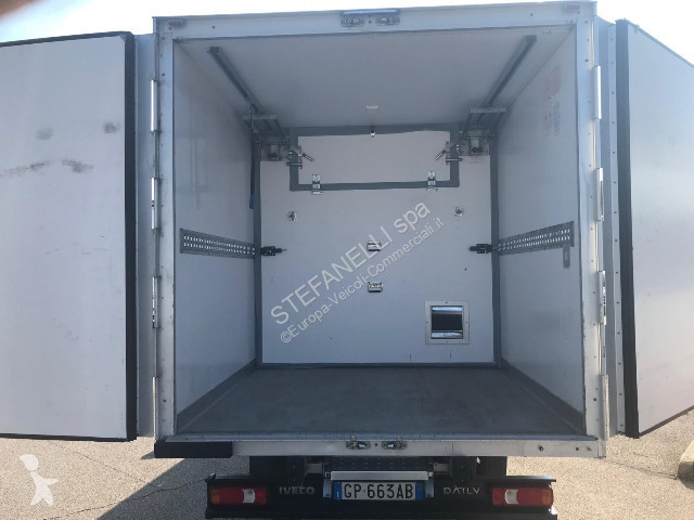 Véhicule utilitaire Iveco DAILY 35C16H3.0...