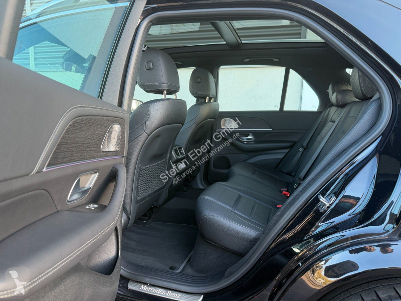 Véhicule utilitaire Mercedes 300d 4M...