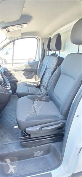 Véhicule utilitaire Renault IV