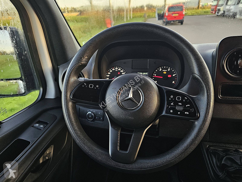 Véhicule utilitaire Mercedes 315 L2H2 BI-TEMP...