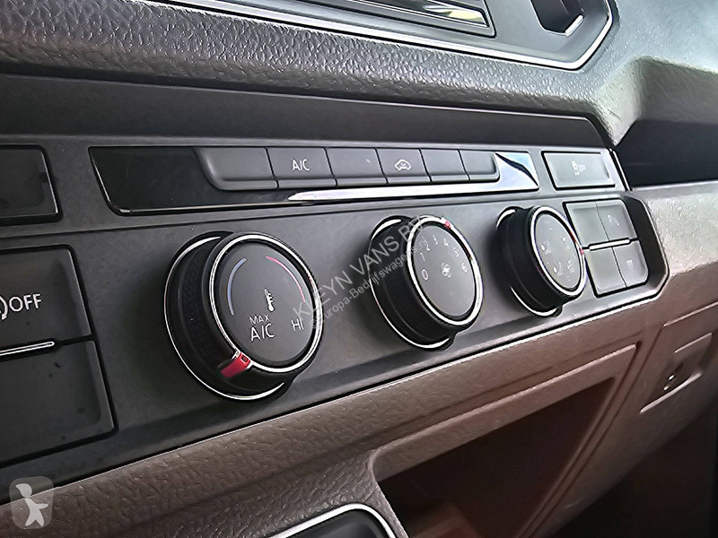Véhicule utilitaire Volkswagen 35 2.0 L3H3 LED...