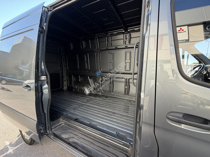 Véhicule utilitaire Mercedes 319 CDI 4X4...