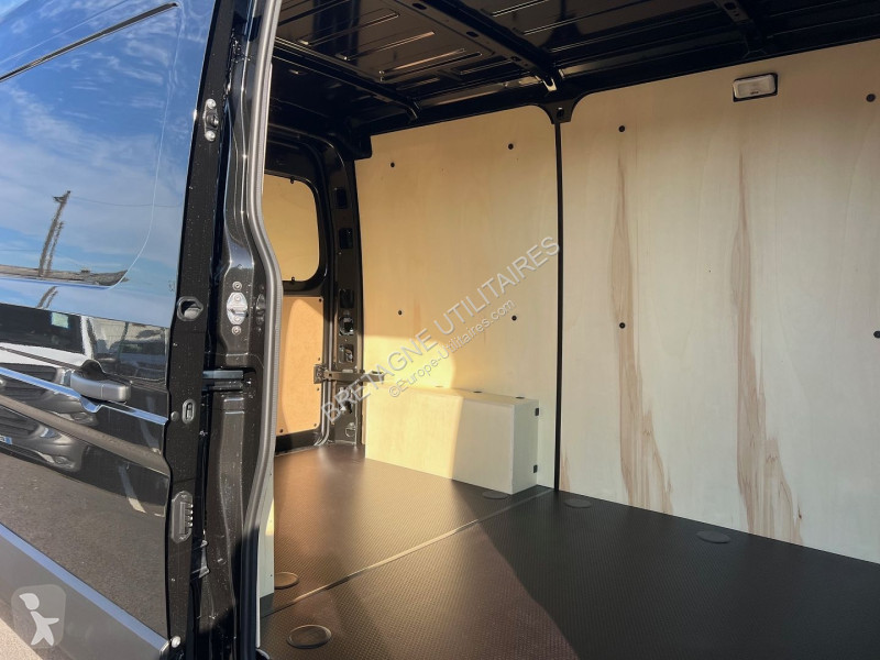 Nissan INTERSTAR FG NEUF: L2H2 3T5 2.0 DCI...